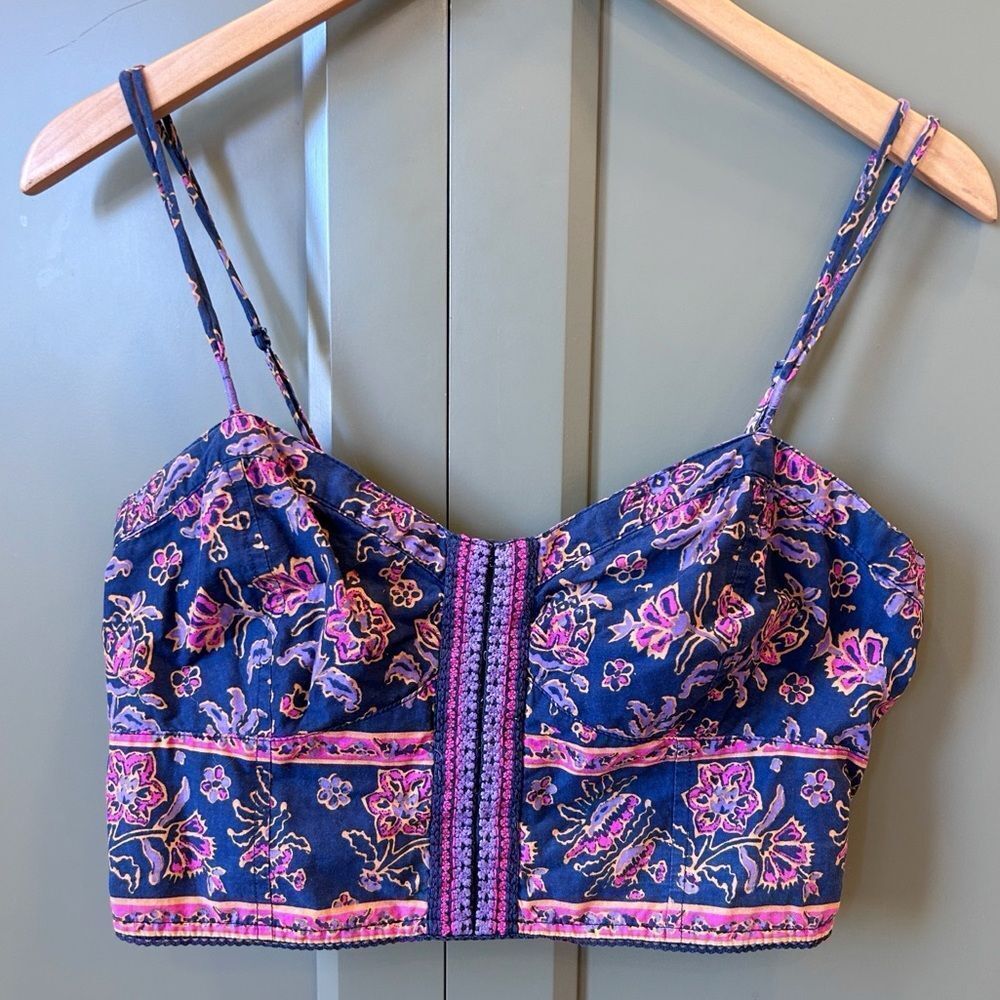 American Eagle Floral Cropped Tank